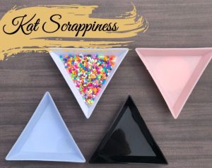 Kat Scrappiness Triangle Sorting Tray